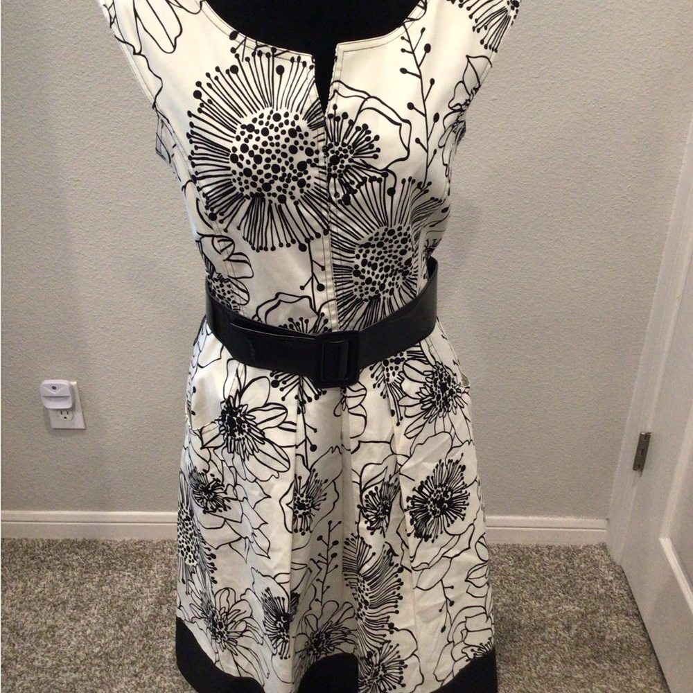 Jessica Howard Monochrome Floral Midi Dress Size 10